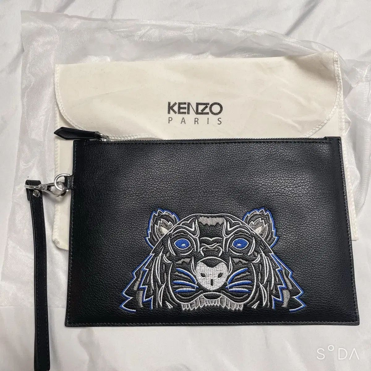 KENZO ケンゾー ブラック タイガー クラッチバッグ