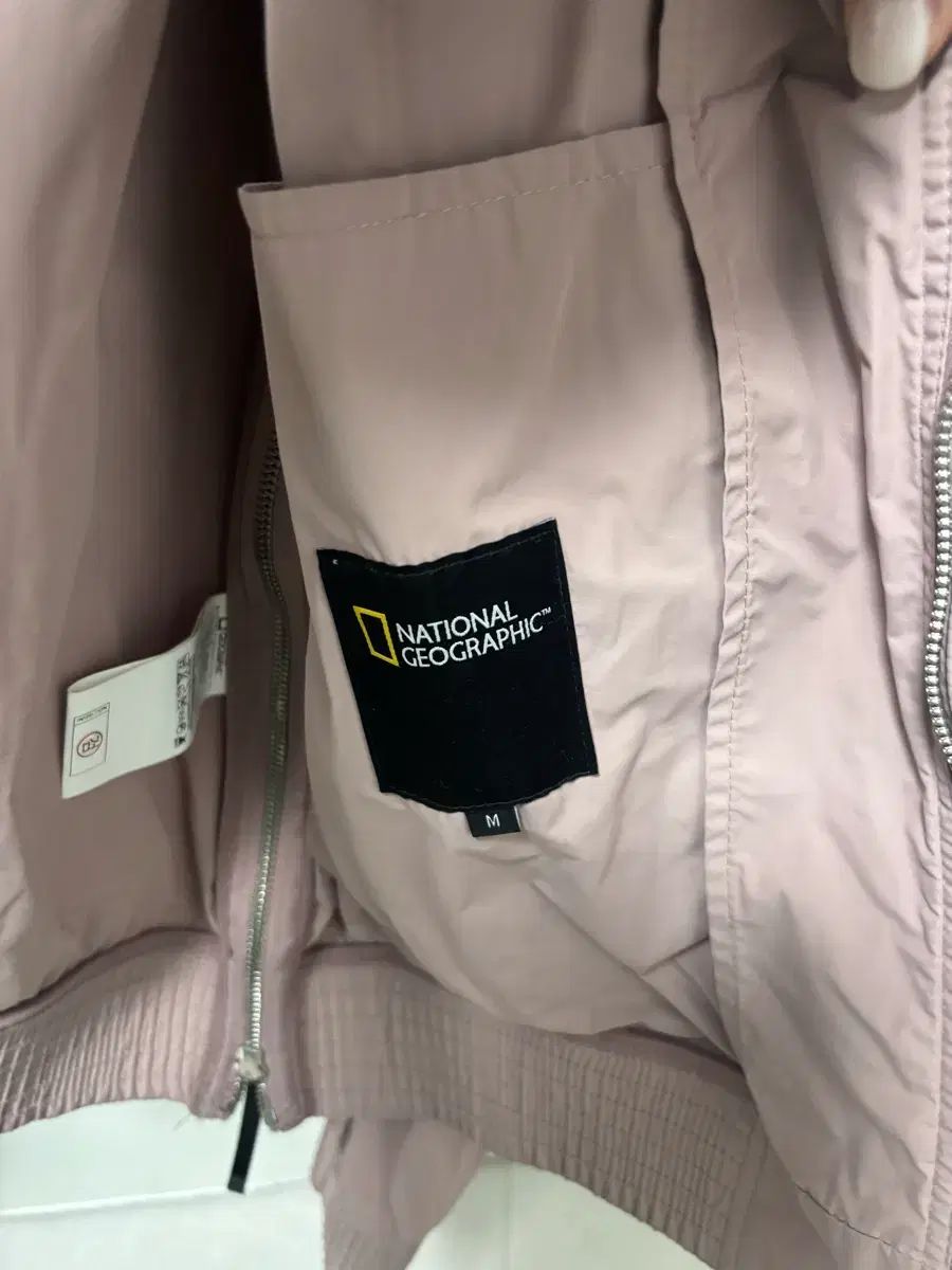 ナショナルジオグラフィック ピンク ブルゾン ジャケット