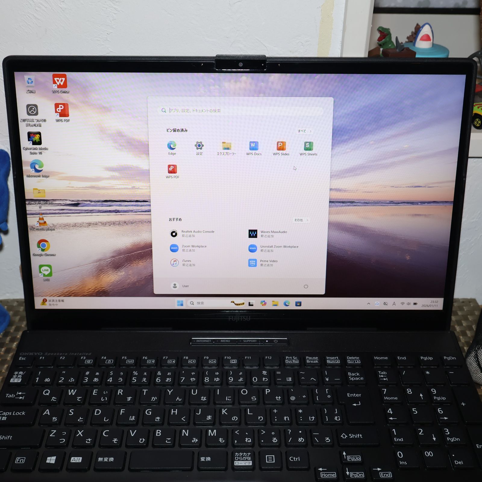 Win11公式対応Corei5/メ8/新品SSD/BD/無線/カメラ/TypeC - メルカリ