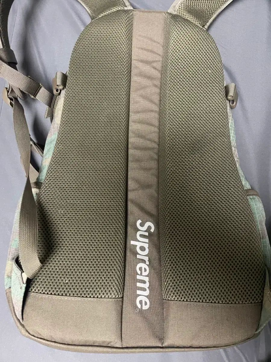 Supreme バックパック ウッドランド カモ - 24 SS