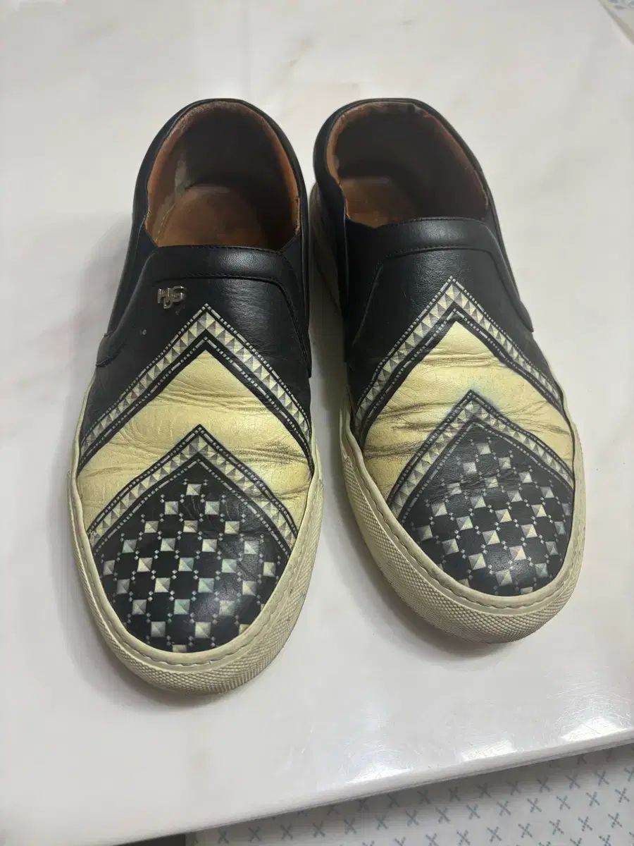 Givenchy ジバンシィ スニーカー 250-255