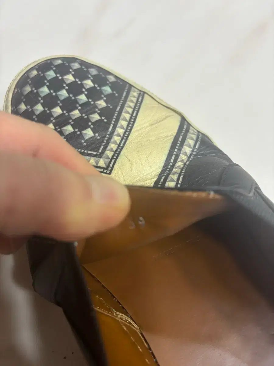 ジバンシィ スニーカー