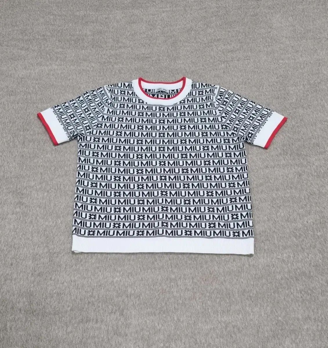 ミュウミュウ レディース パータン ニット半袖 100