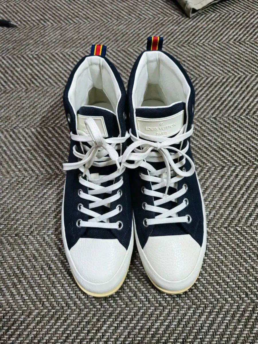 Louis Vuitton ルイヴィトン ハイトップ スニーカー 270 265
