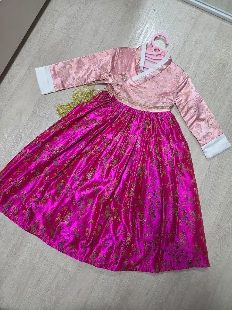 アンヌネ 박 CLAP ハンドメイド チュルリク チマチョゴリ 110-120 女の子 ピンク ドレス