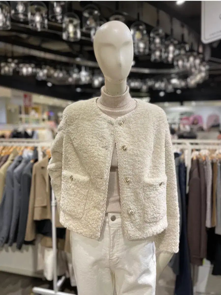 オンアンドオン ボア エコ ムートン ジャケット 66 クリーム