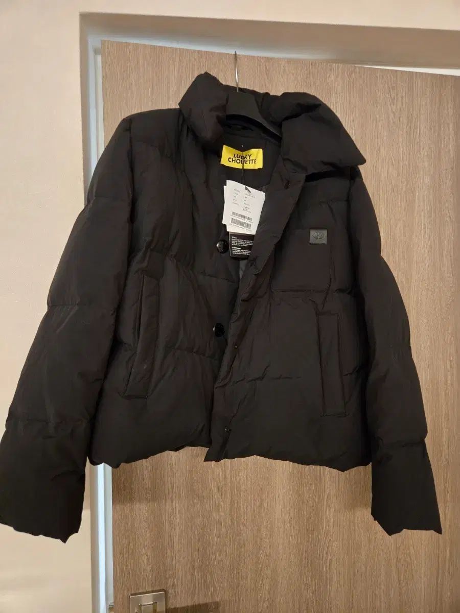 ラッキーシュエトゥ ブラック ショートダウン 66