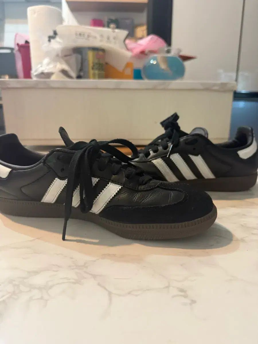 アディダス サンバ ブラック スニーカー