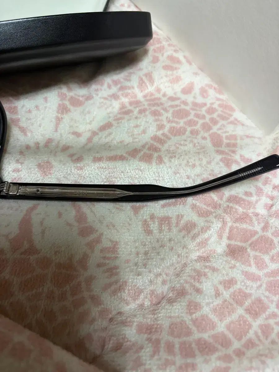 ジェントルモンスター