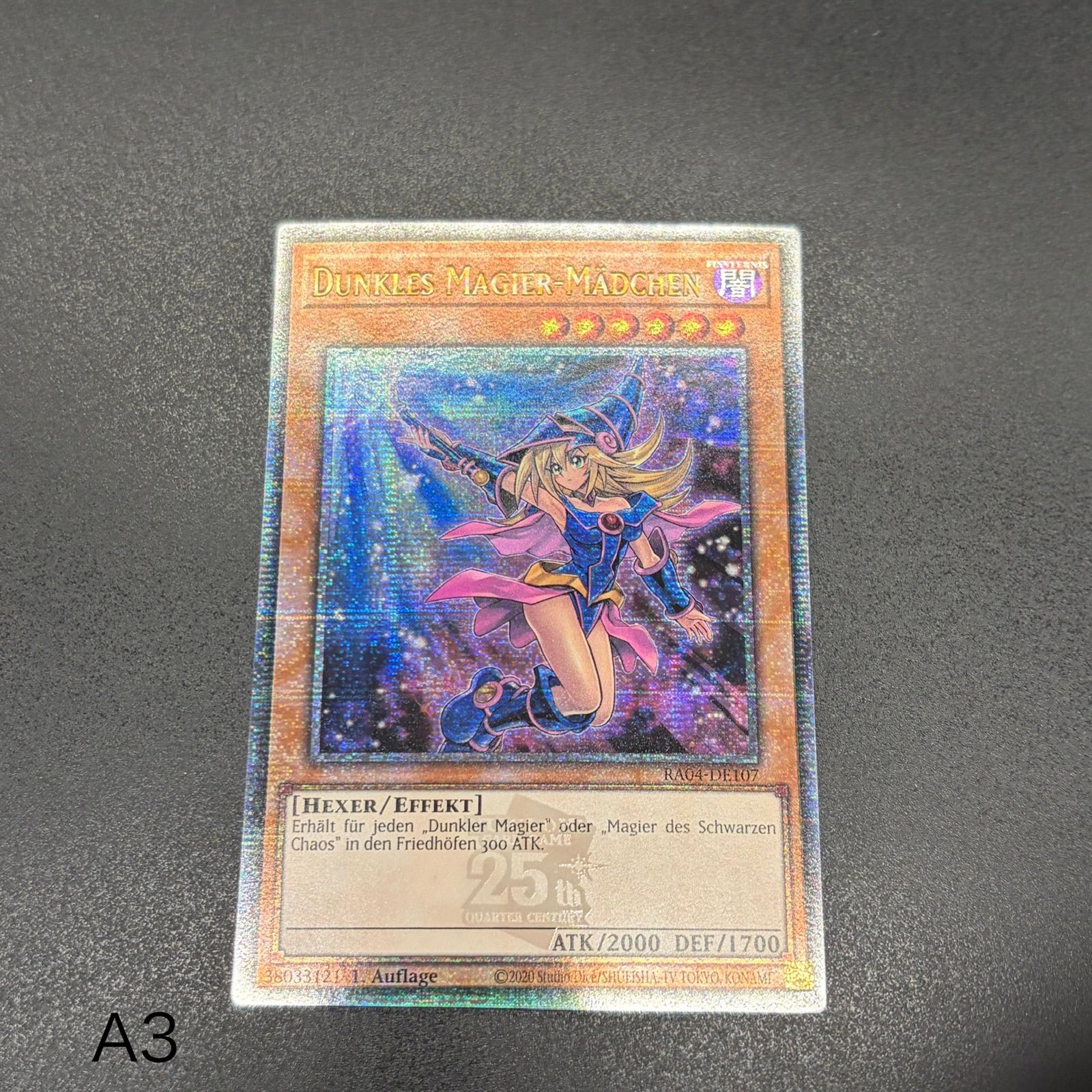 遊戯王 ブラック・マジシャン・ガール/クオシク/ドイツ語/1st/EU版 A3