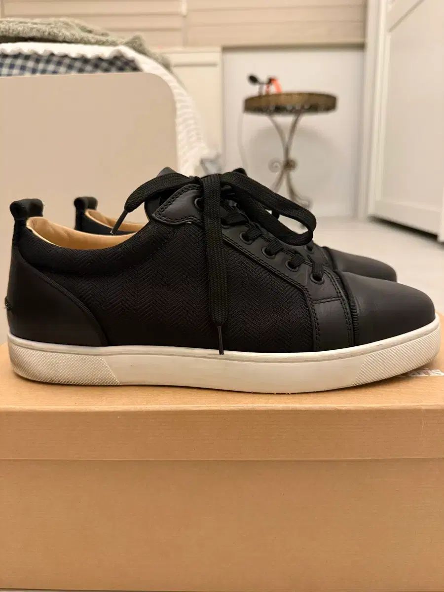 Christian Louboutin クリスチャンルブタン ルイ スニーカー サイズ 42