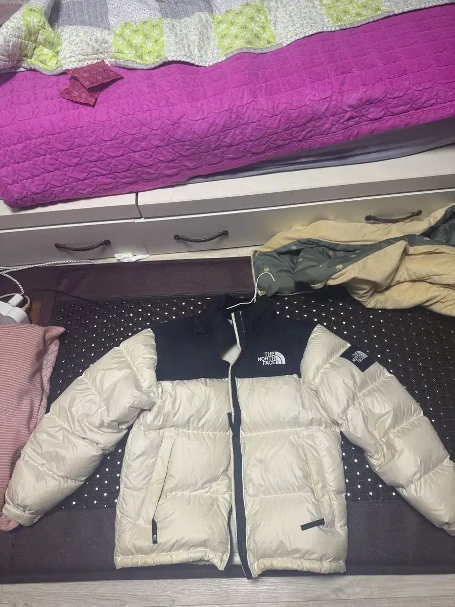 THE NORTH FACE ザノースフェイス ホワイトラベル クリーム カラー Lサイズ