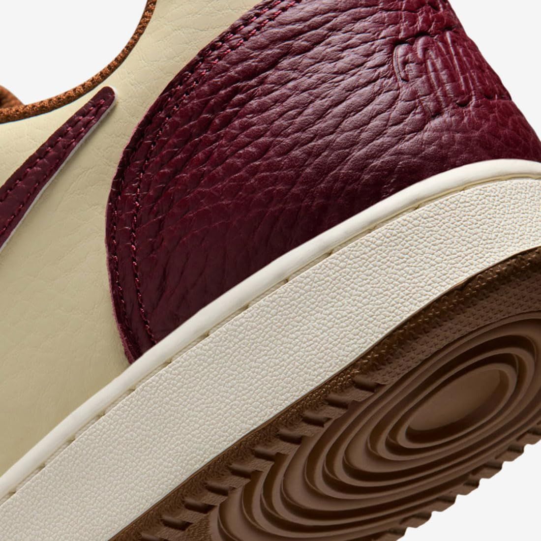 ナイキ] エバノン ロー プレミアム EBERNON LOW PRM ライトカーキ