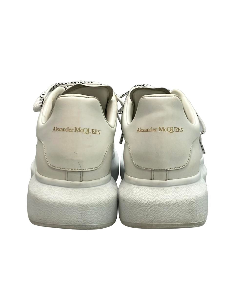 オーバーサイズドスニーカー