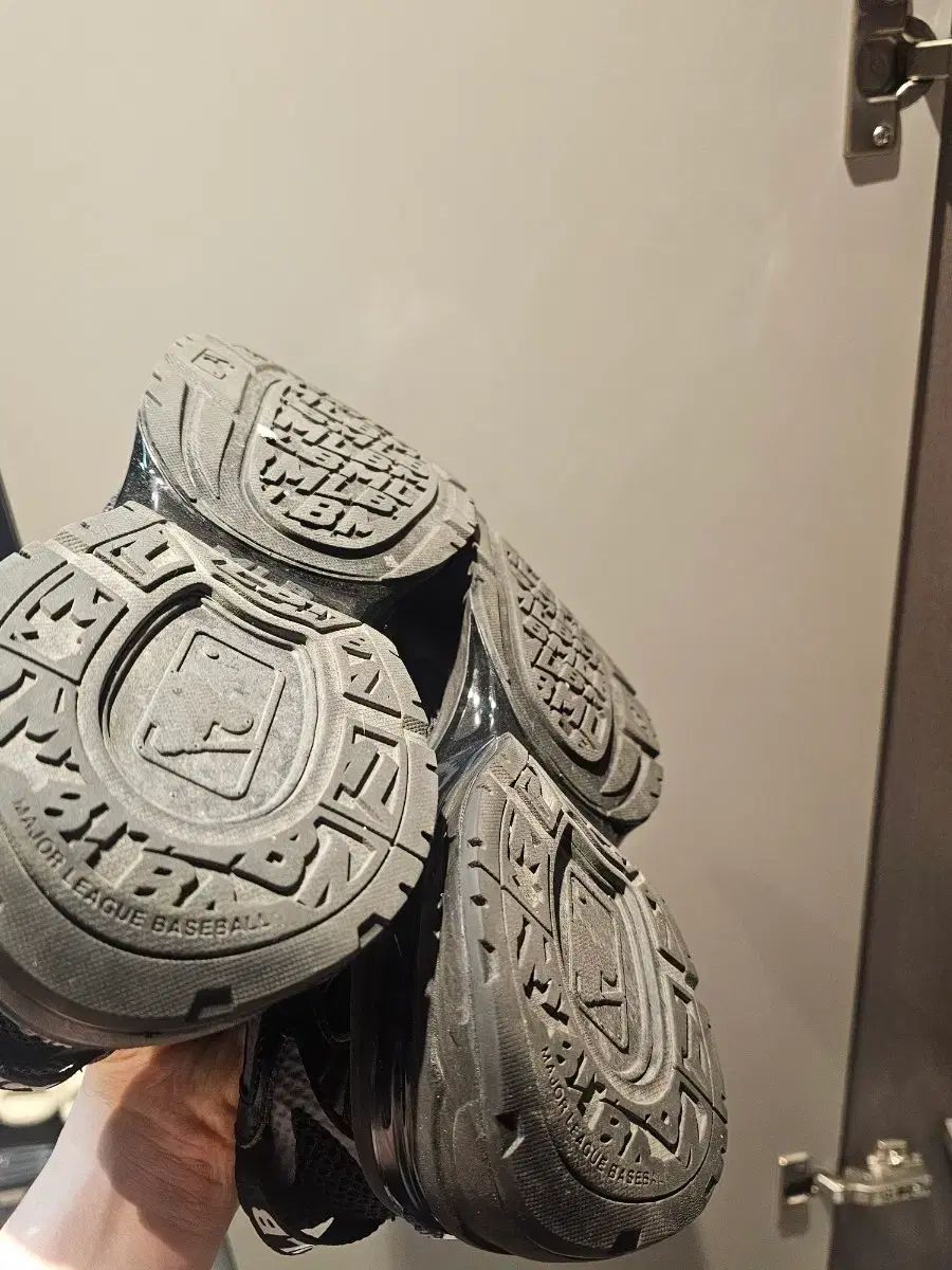 ランナー ブラック