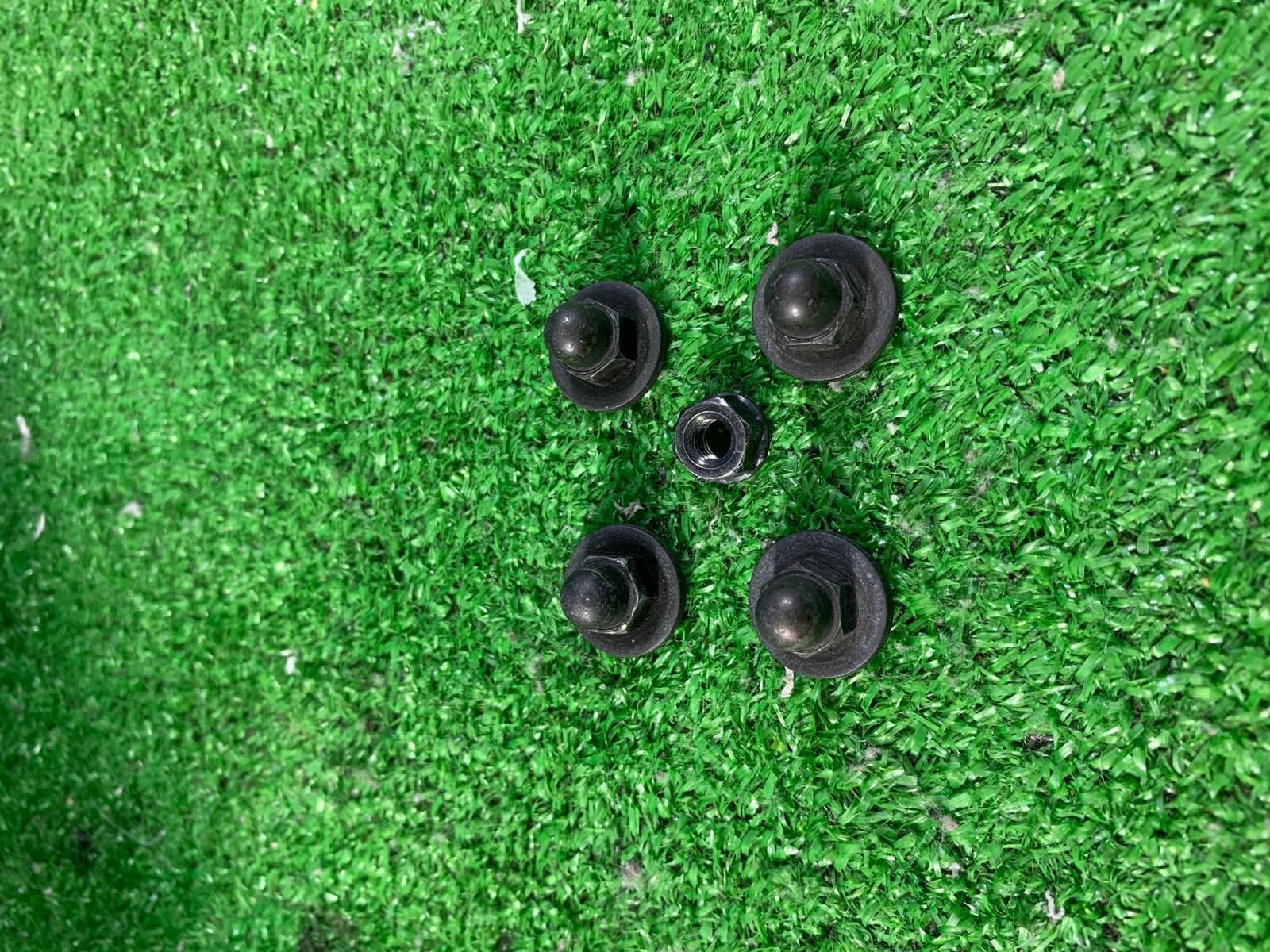 トヨタ　マーク2 gx81 　エンジンカバー トヨタ マーク2 gx81 エンジンカバー