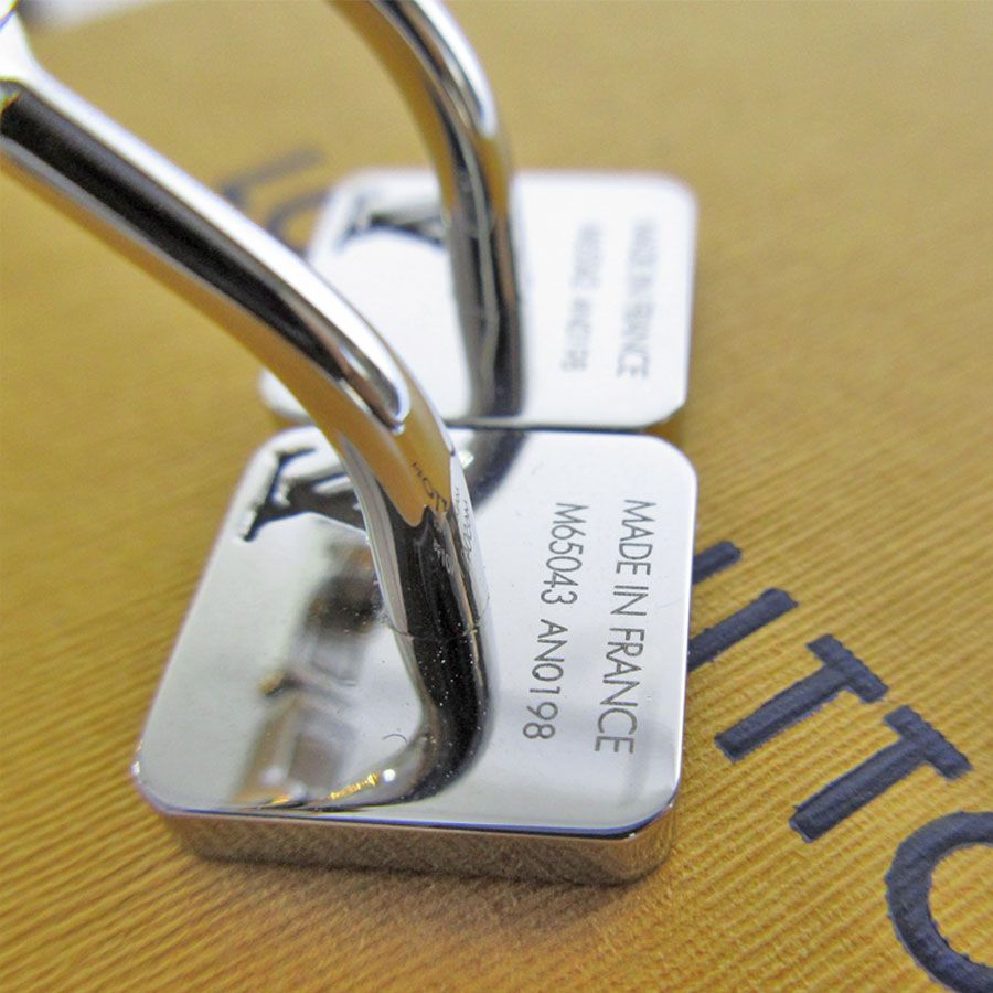 極上美品✨ルイヴィトン ブトン ドゥ マンシェット・シャンゼリゼ 現行モデル ルイ·ヴィトン】ゼンデイヤが「Louis Vuitton × Murakami」リ