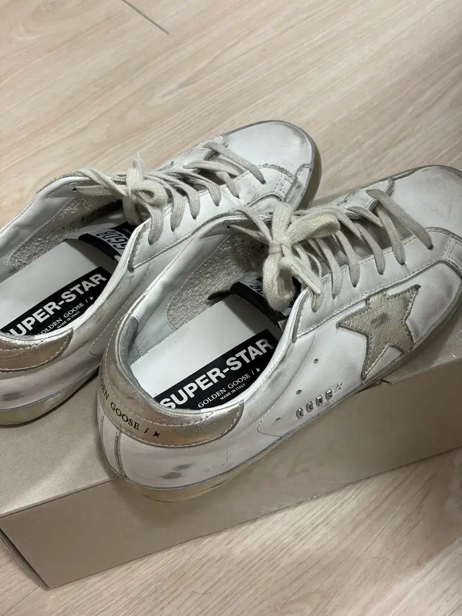 GOLDEN GOOSE ゴールデングース スーパー·スター 白 GOLD