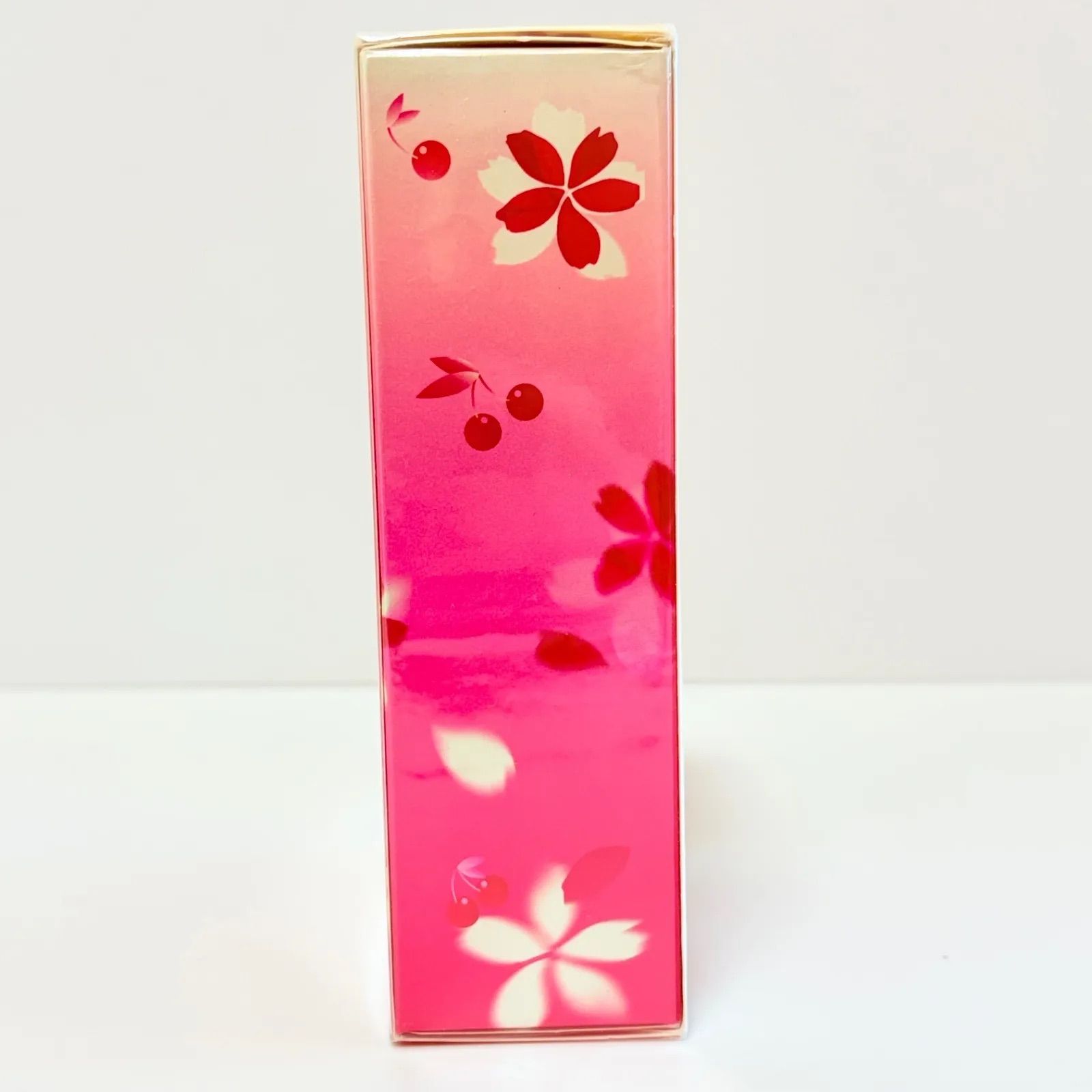 チェルシーマーケット様専用 新品未開封 GUERLAIN cherry blossom 
