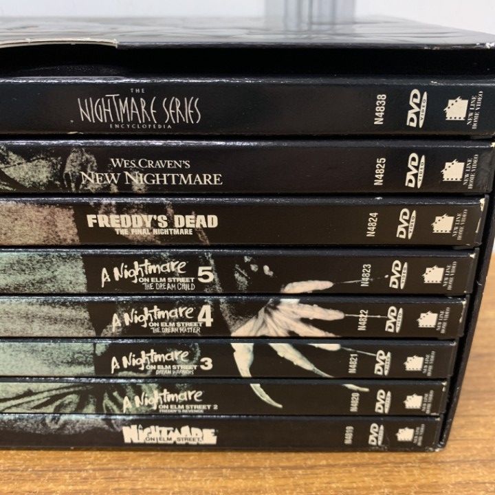 エルム街の悪夢 プラチナムDVD-BOX〈8枚組〉 81Y0H+WB9dL._AC_UF894,