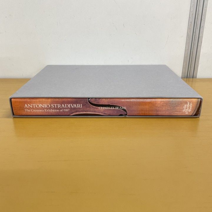 △01)【1点限り!】【希少本】アントニオ・ストラディバリウス写真集