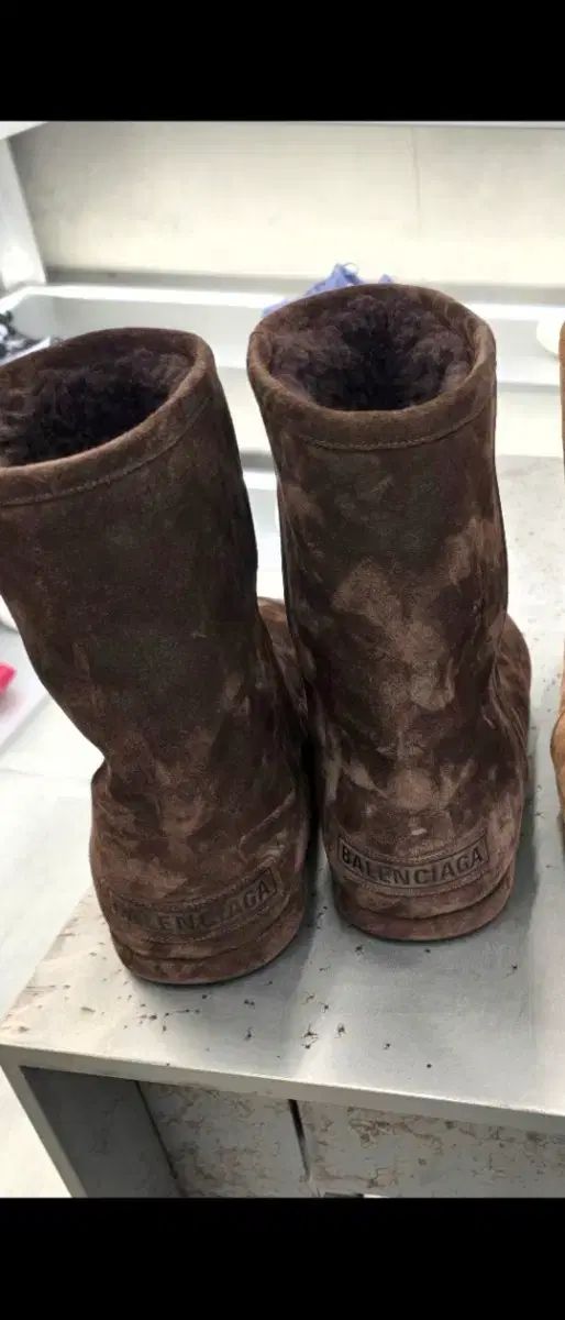 バレンシアガ アラスカ ソフト エスプレッソ サイズ 41