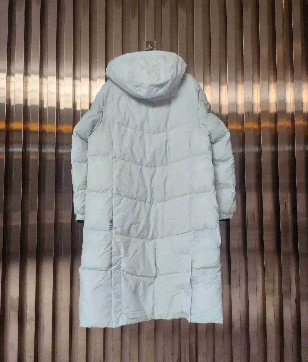 BLACK YAK ブラックヤク ロング丈ダウンジャケット 白 セレモニー ダウンジャケット 