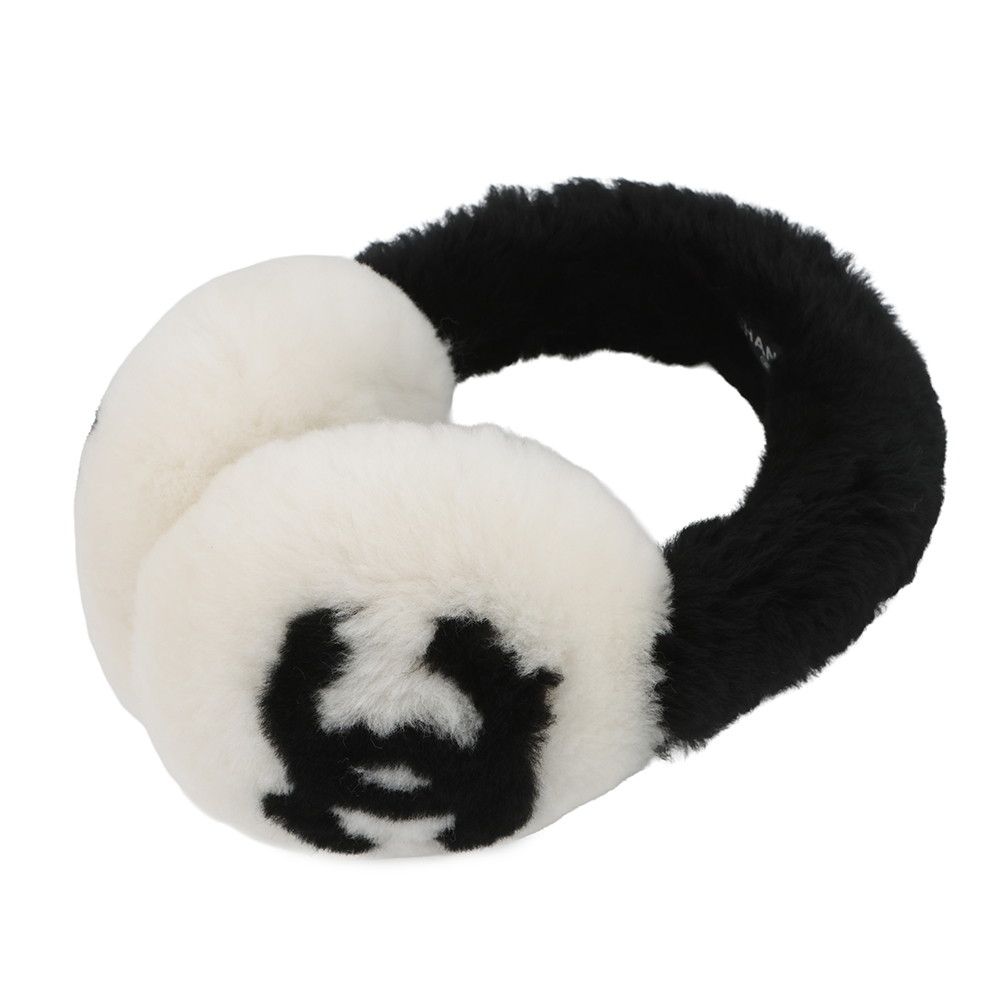 シャネル イヤーマフ ココマーク シアリングラムスキン AAB261 CHANEL