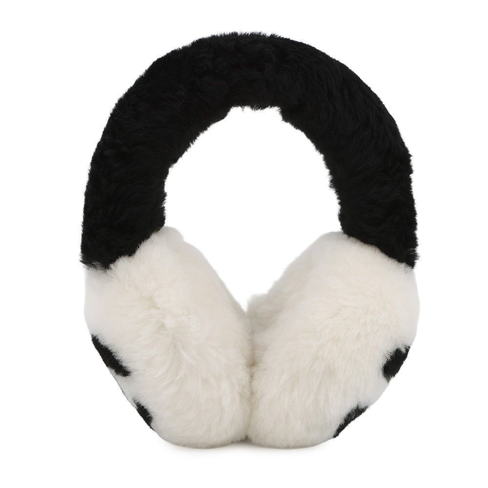 シャネル イヤーマフ ココマーク シアリングラムスキン AAB261 CHANEL