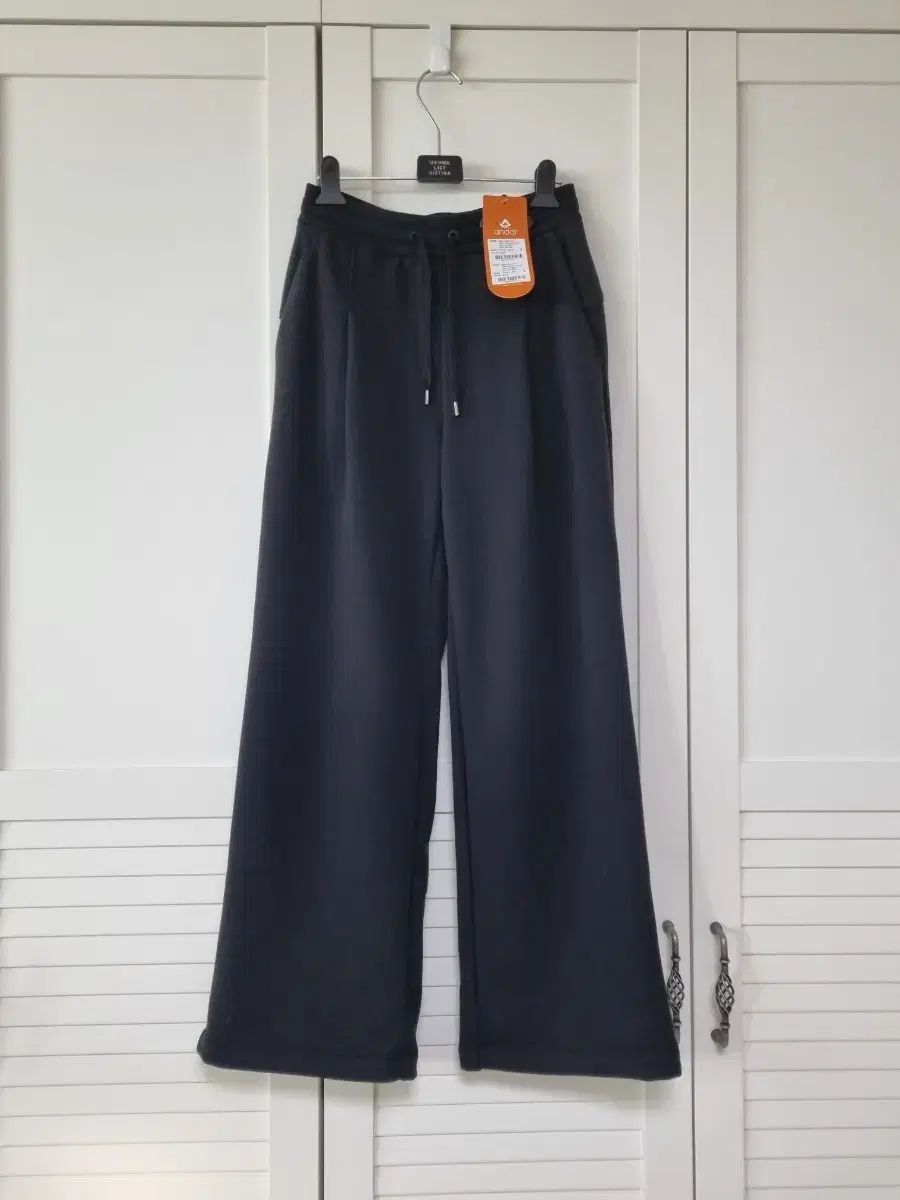 タグ付き アンダール マイルドムース フリース ワイドパンツ Sサイズ ロングタイプ ブラック