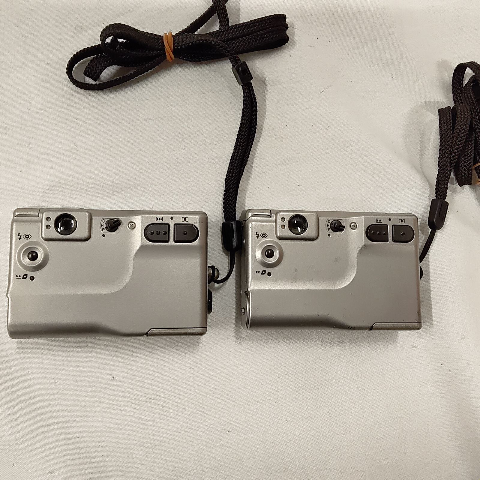 ジャンク・Canon IXY コンパクトカメラ 動作未確認 2個セット R630