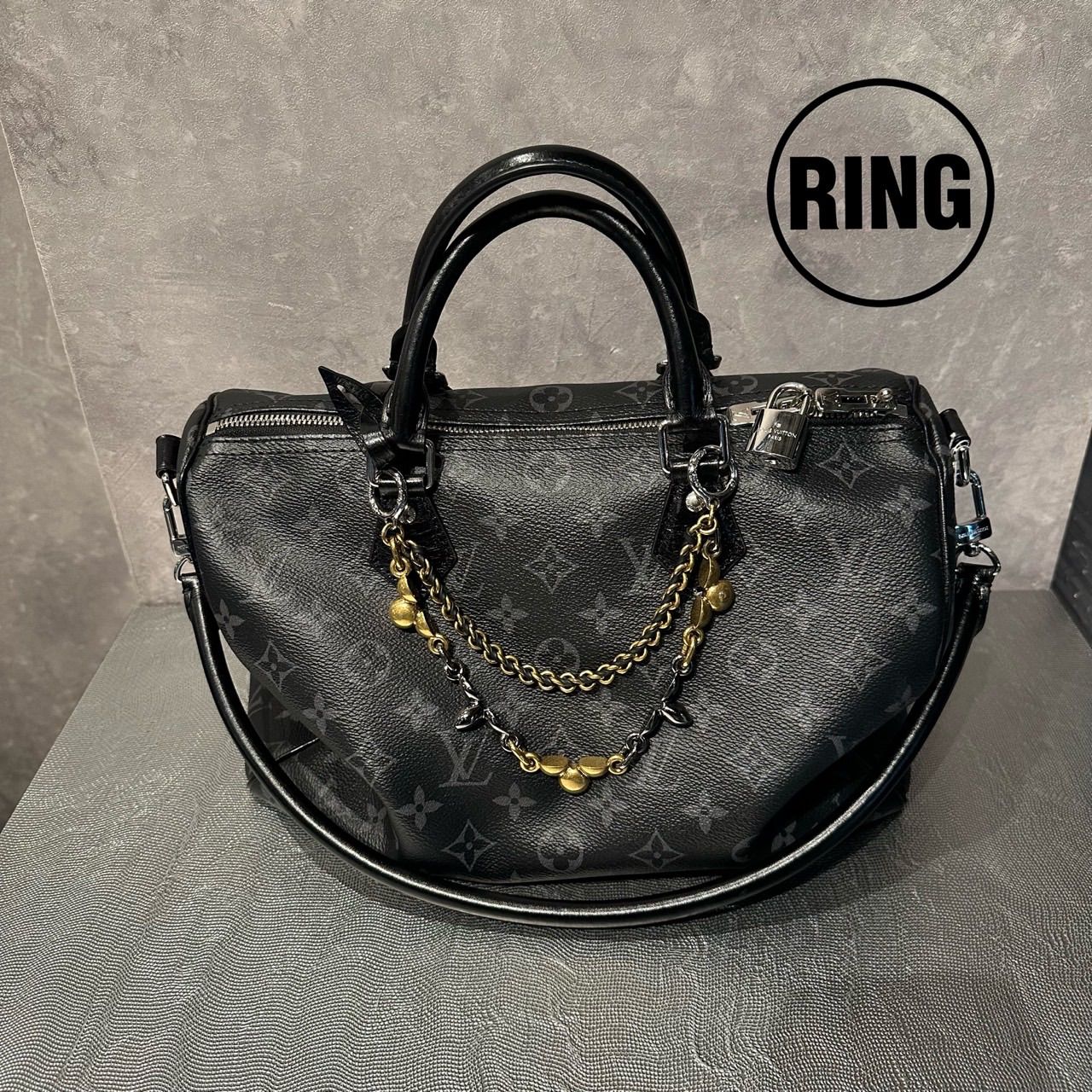 LouisVuitton MONOGRAM Speedy