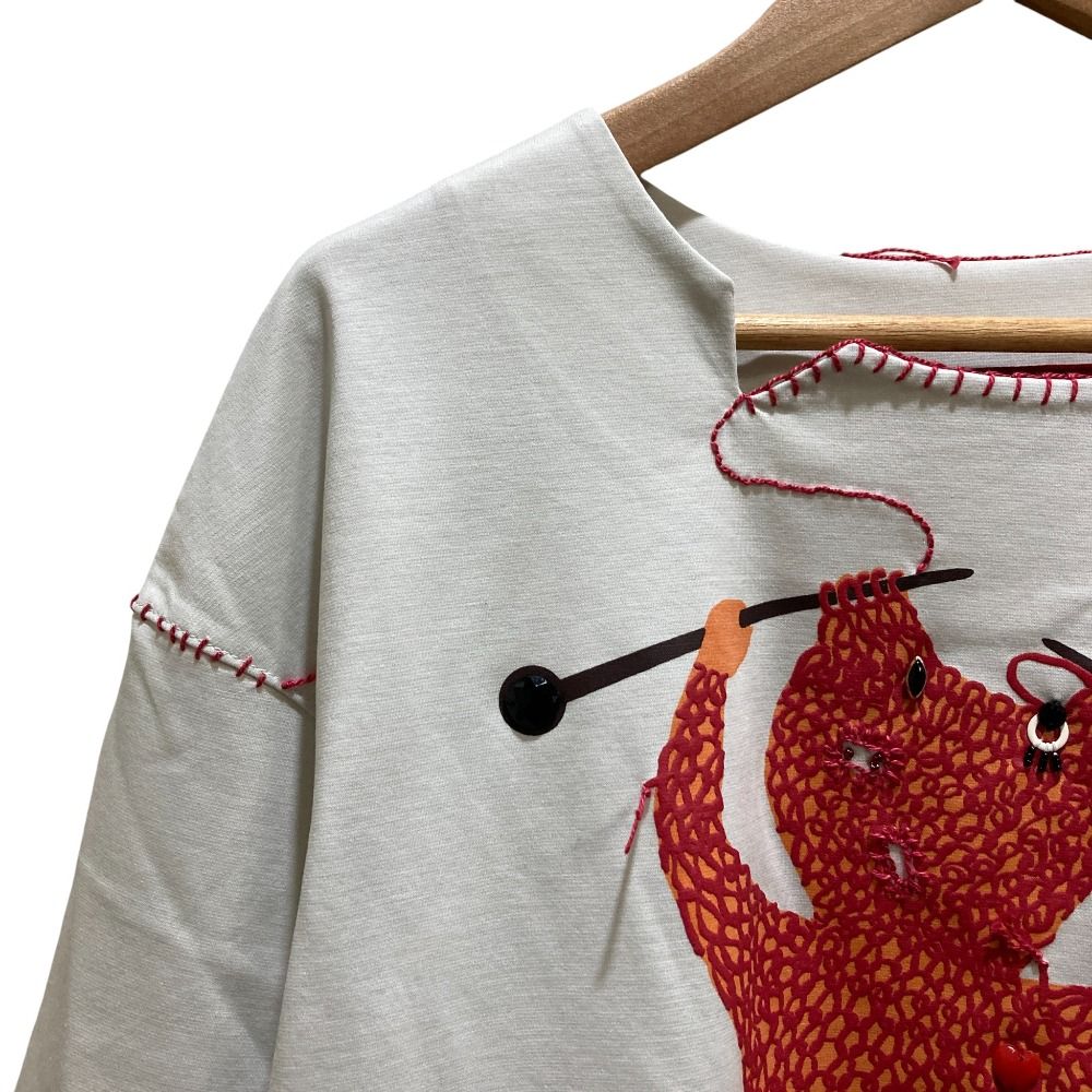 アルベロベロ OLLEBOREBLA ぶたさん ビーズ装飾 綿ローン ブラウス