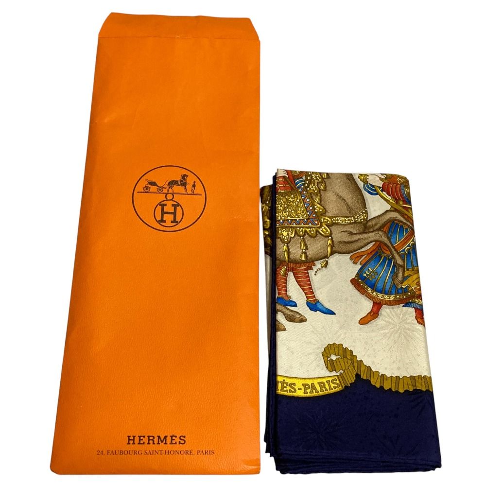 エルメス HERMES  カレ90 太陽王の祝典  スカーフ シルク レディース  中古 新品同様 HERMES エルメス カレ 90 LES FETES DU ROI SOLEIL 太陽王の