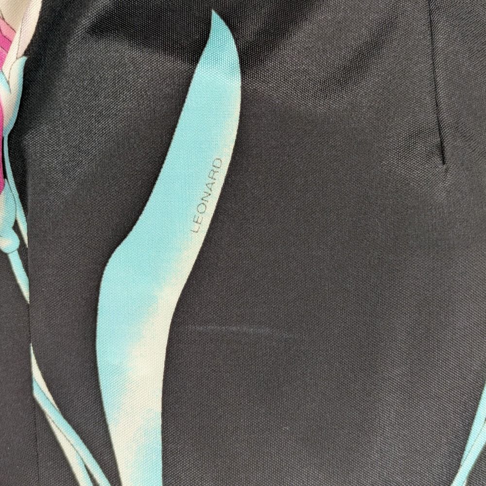 美品 LEONARD レオナール カンカンストレッチ フラワープリント