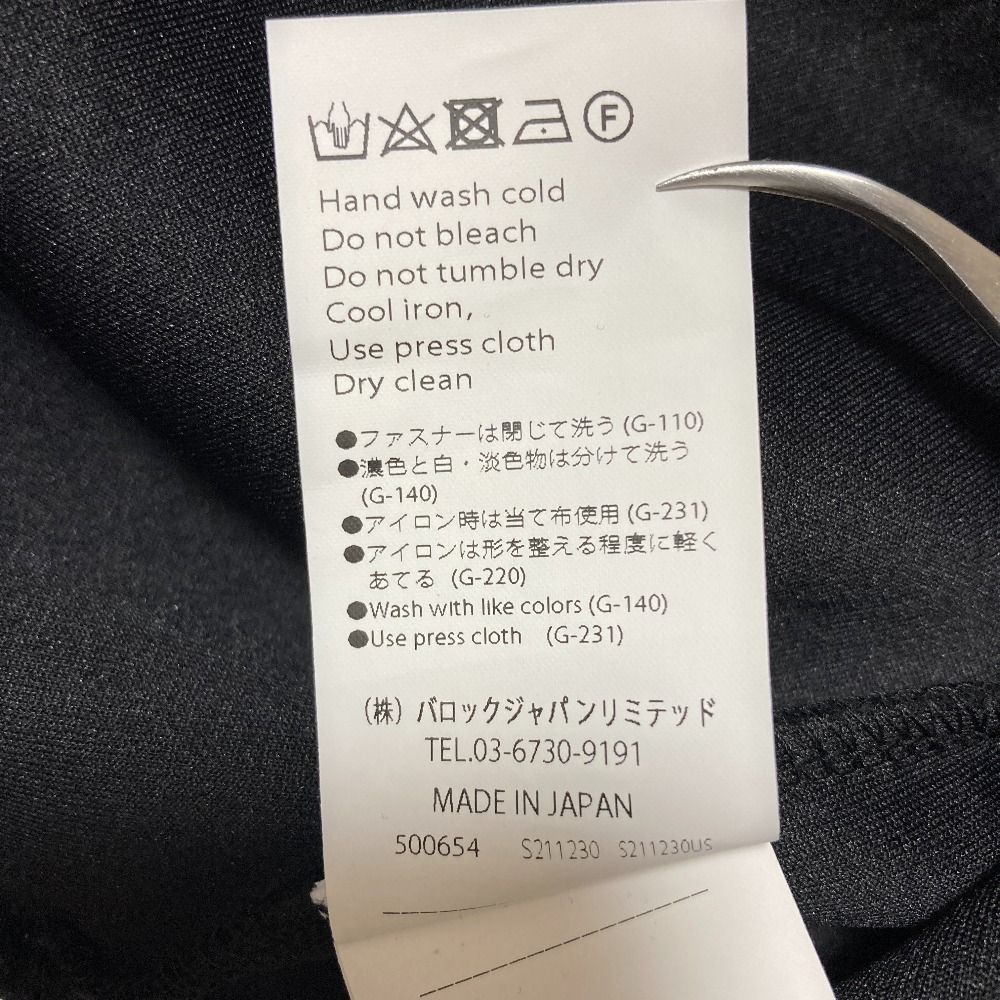 ジップパーカー