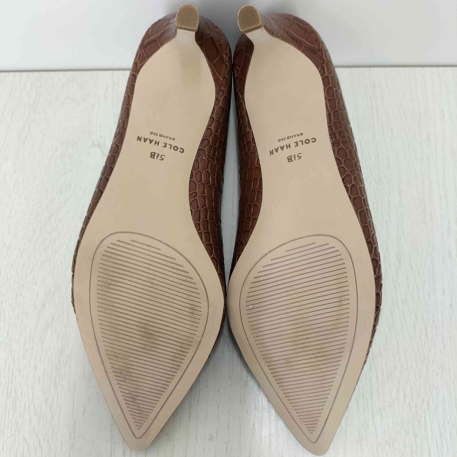 コールハーン COLE HAAN クロコ型押し ヒールパンプス レディース 5 1