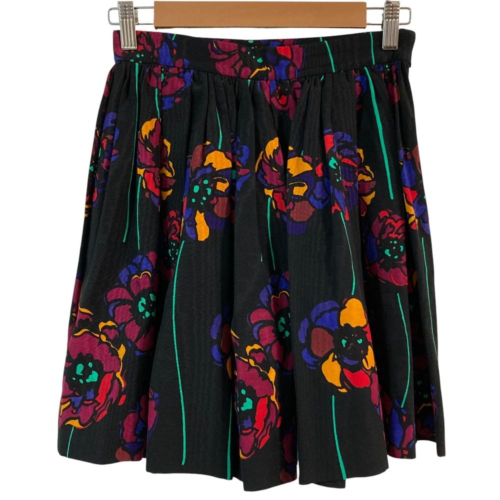 MIU MIU フラワープリント フレアスカート 38 美品 MIU MIU ミュウミュウ フラワープリント フレアスカート サイズ38