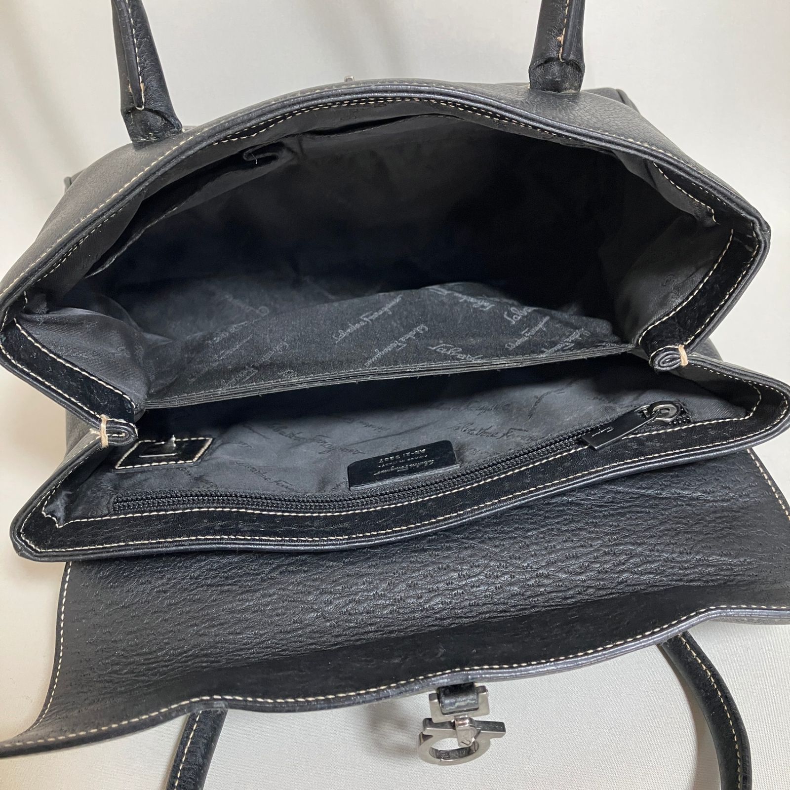 2512-177｜サルヴァトーレフェラガモ ハンドバッグ ブラック  