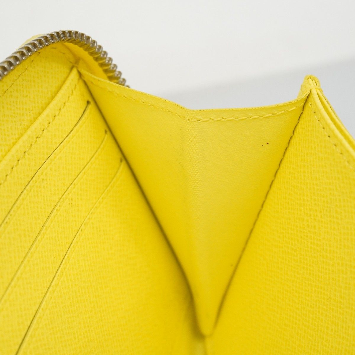 ルイヴィトン 長財布 エピ ジッピー・ウォレット イエローM83040 楽天市場】ルイヴィトン 長財布 財布 レディース エピ ジッピー