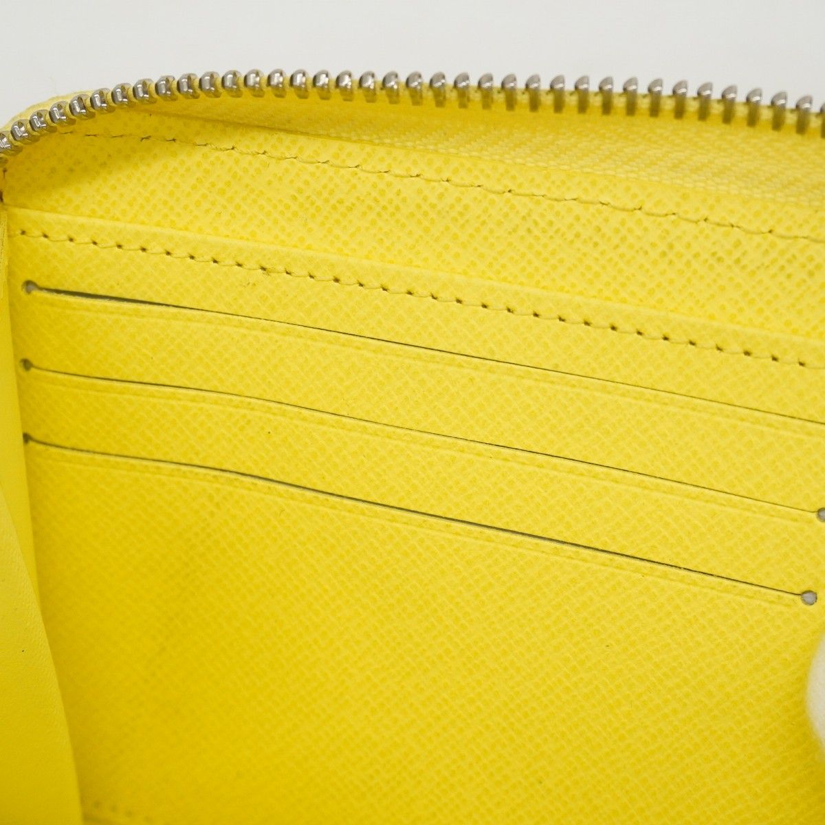 ルイヴィトン 長財布 エピ ジッピー・ウォレット イエローM83040 楽天市場】ルイヴィトン 長財布 財布 レディース エピ ジッピー