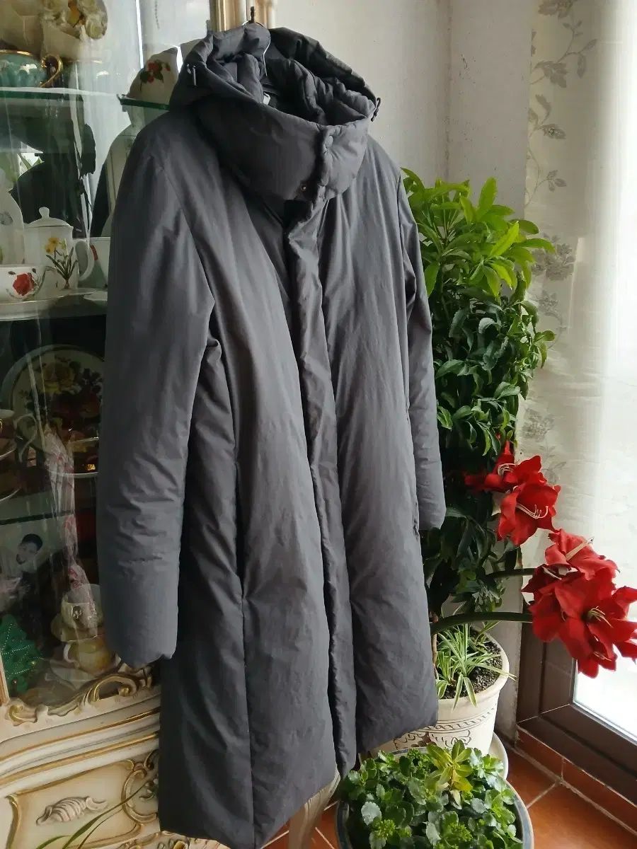 UNIQLO ユニクロ シームレス ダウンジャケット ロング丈 66 M ダークグレイ