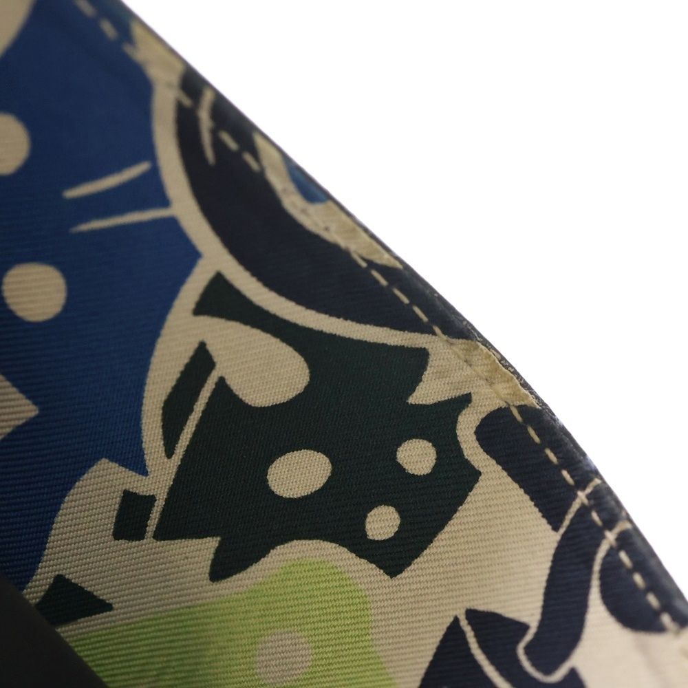 コンパクト 二つ折り財布