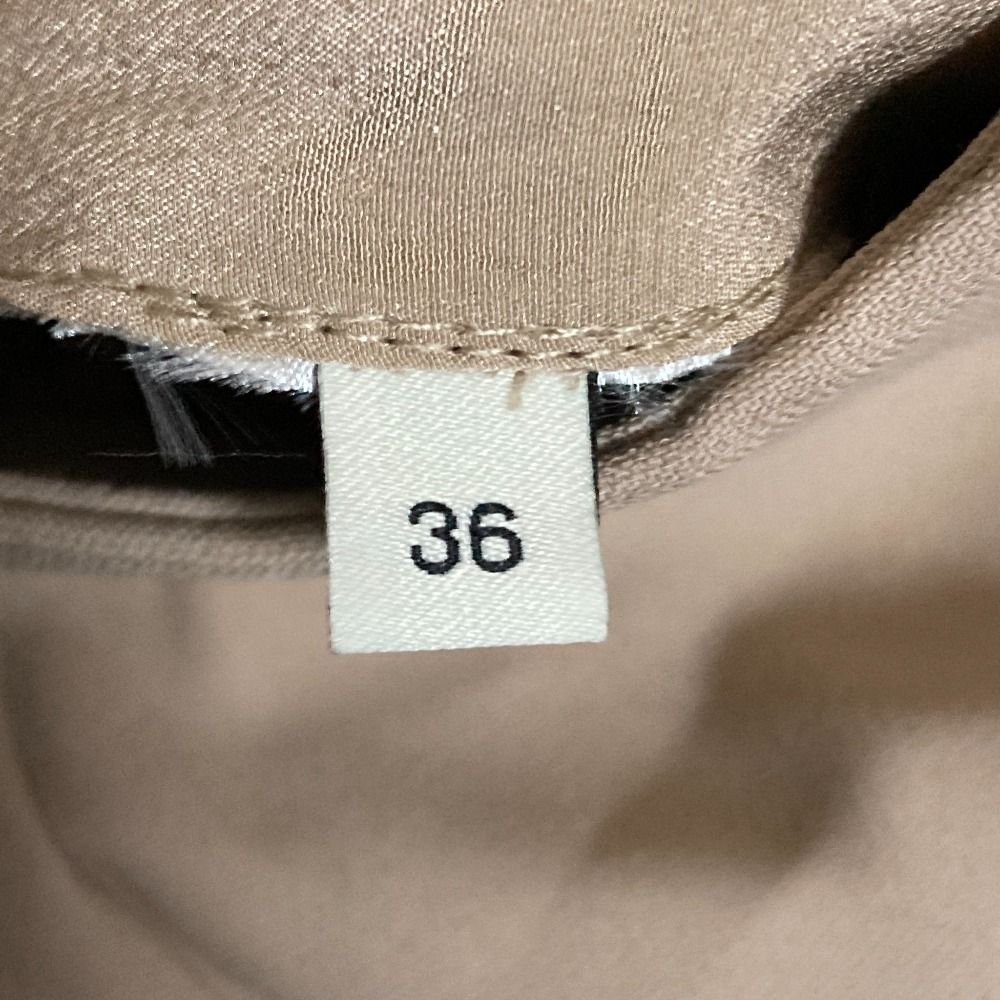 フェンディ センタープリーツ