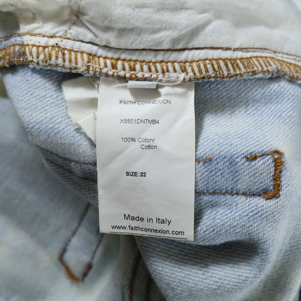 フェイスコネクション ボタンフライ