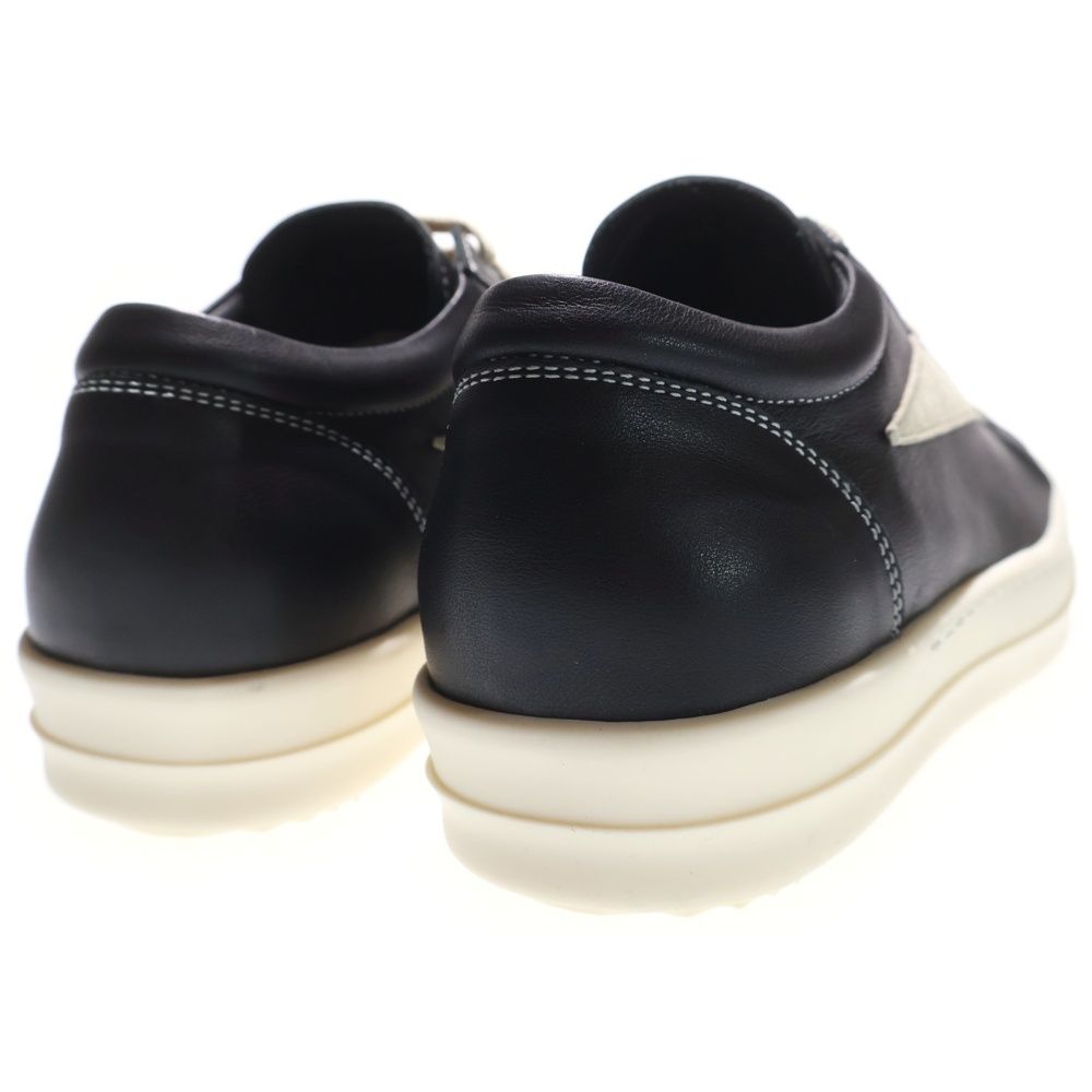 ローカットスニーカー