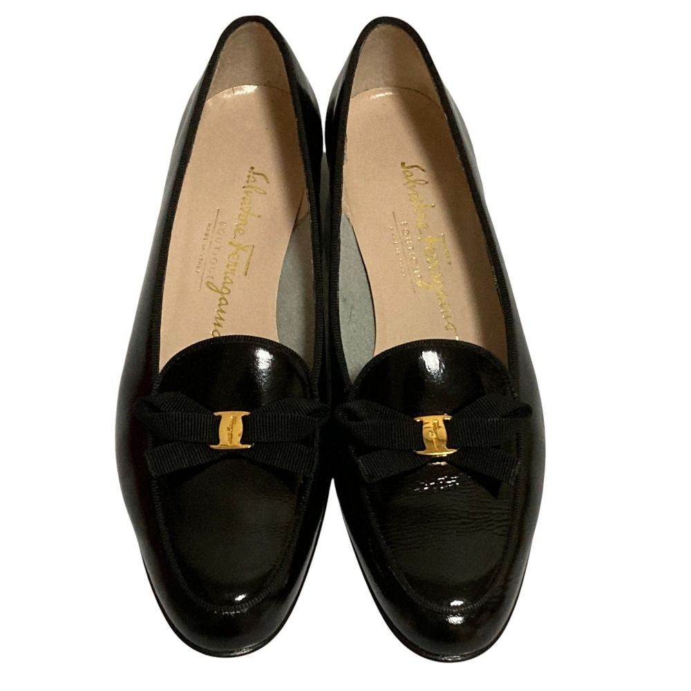 美品 Salvatore Ferragamo サルヴァトーレフェラガモ ヴァラリボン