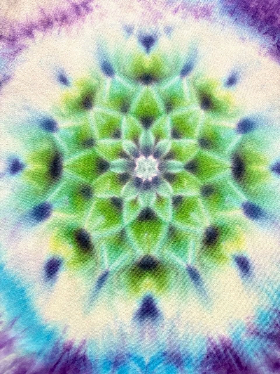 パープル×グリーン×ホワイト