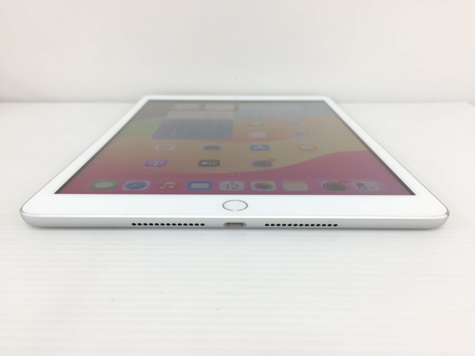 良品】Apple iPad 第7世代 Wi-Fiモデル 32GB A2197(MW752J/A) シルバー