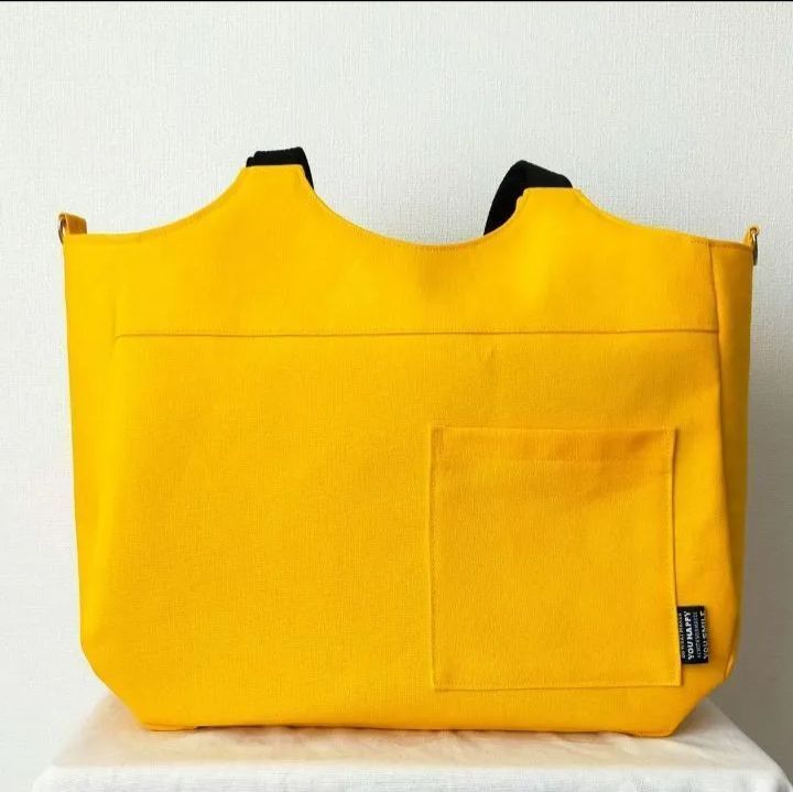 2ポケットつき ハンドメイド 帆布のバッグ 大きなラウンドトートバッグ